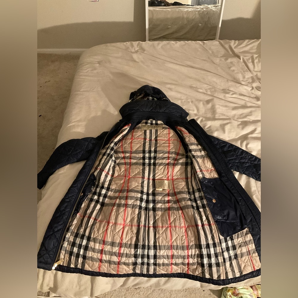 Burberry London Finsbridge Hooded
Quilted Long Jacket Coat Navy Ink